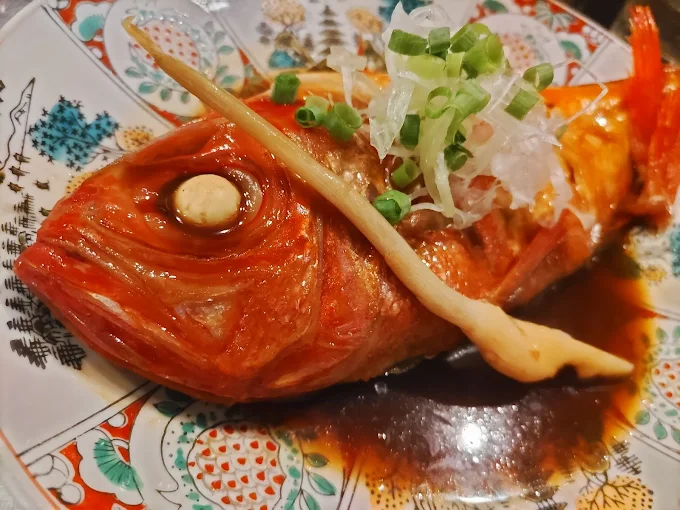 煮付け料理の大皿