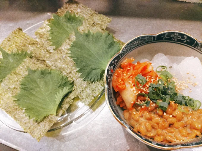 天ぷらと納豆の料理